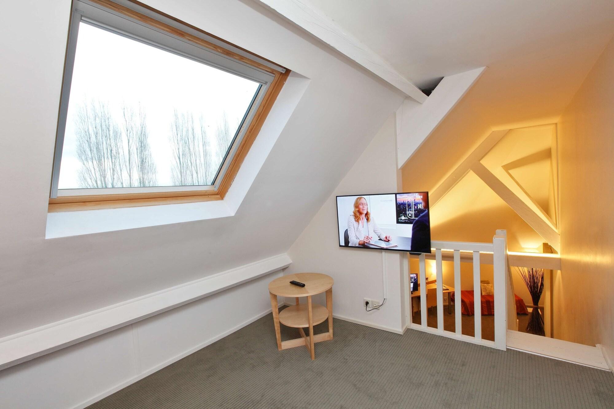 Hotel Western L'oree Paris Sud 4*
