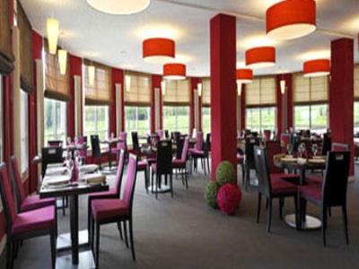 Hotel Western L'oree Paris Sud 4*